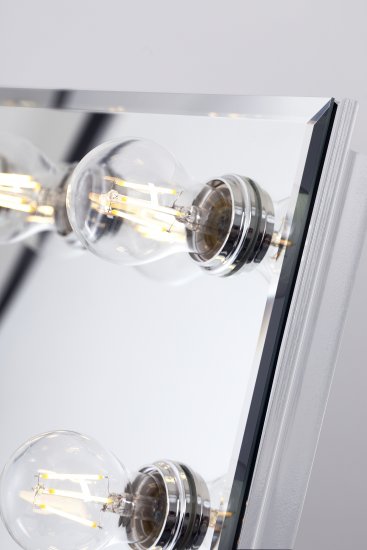 vanity-smink-spegel-hörn-detalj